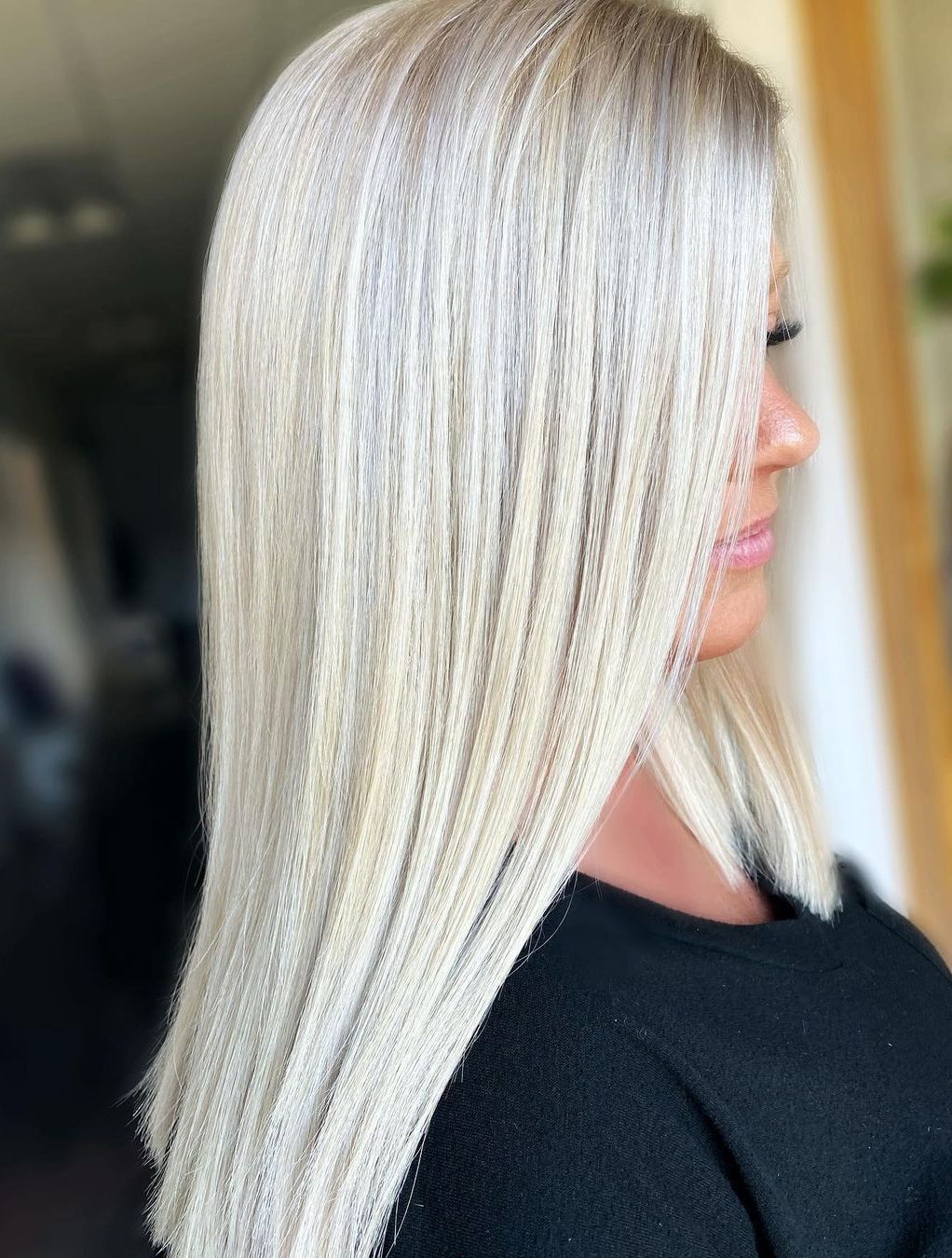 Show-Stopping Liquid White Gold Hair